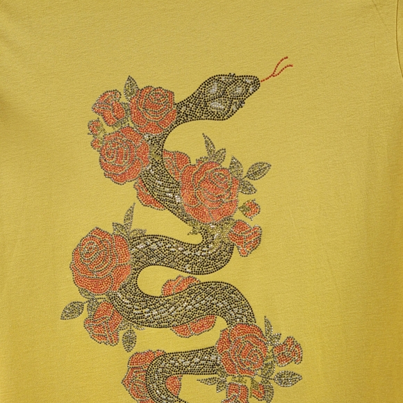 Yellow Snake and Roses Reptile,rhinestoned T-Shirt - Picture 1 of 1
